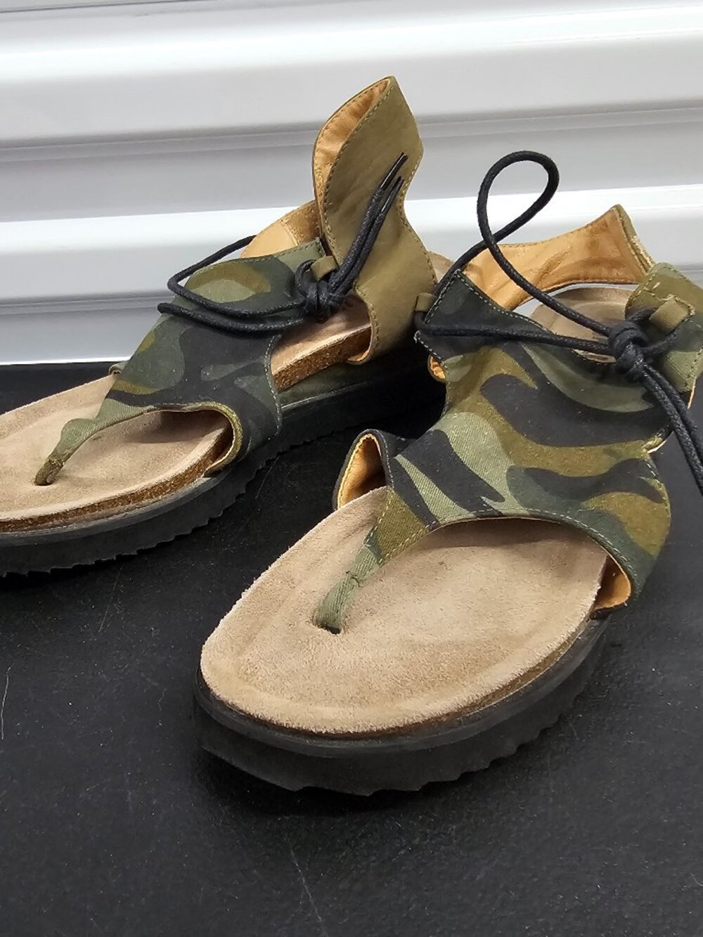 Muk Luks Women's Pitch Solo Wedge Camo Sandals